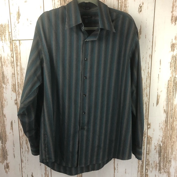 Van Heusen No Iron Shirt. Size L 16-16.5. In excellent condition! - Picture 1 of 5